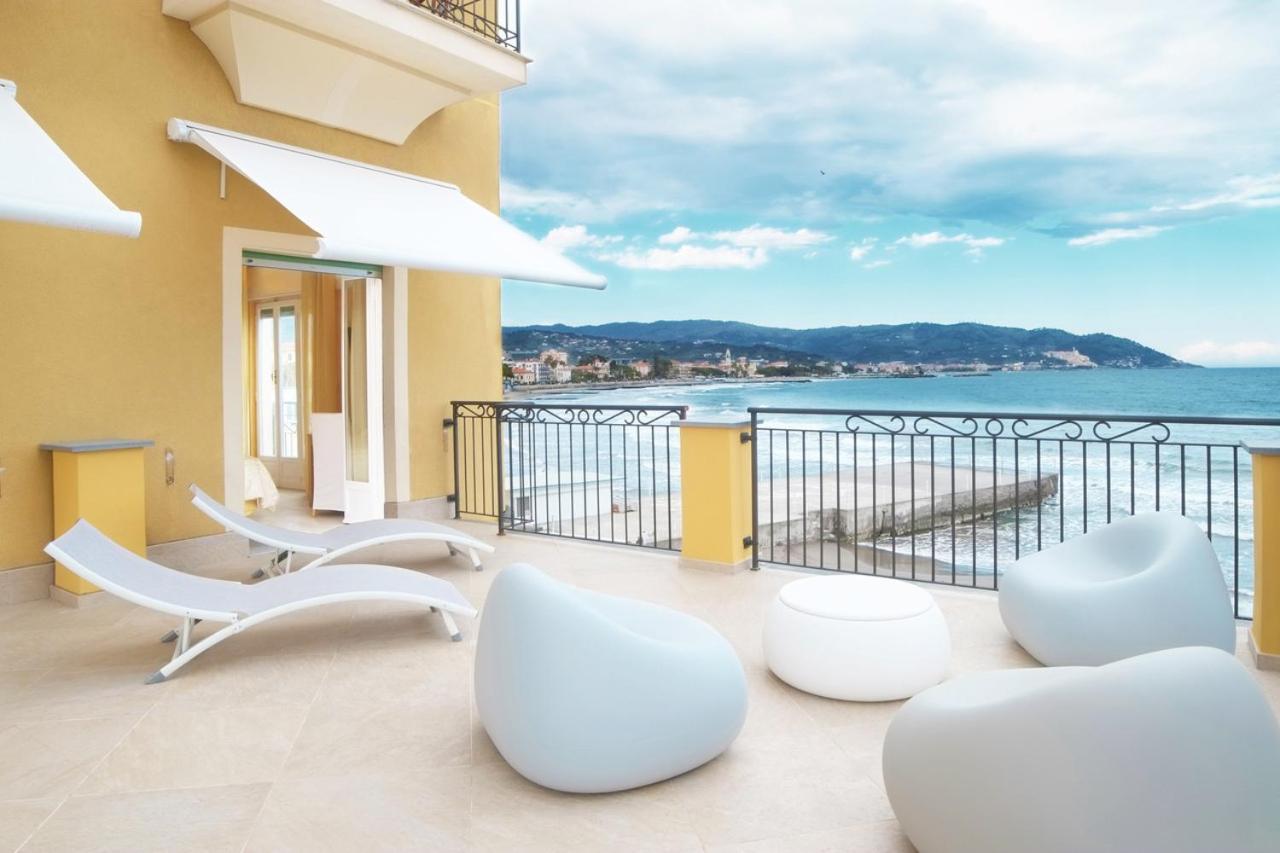 Jasmin Charme Hotel Diano Marina Exterior photo