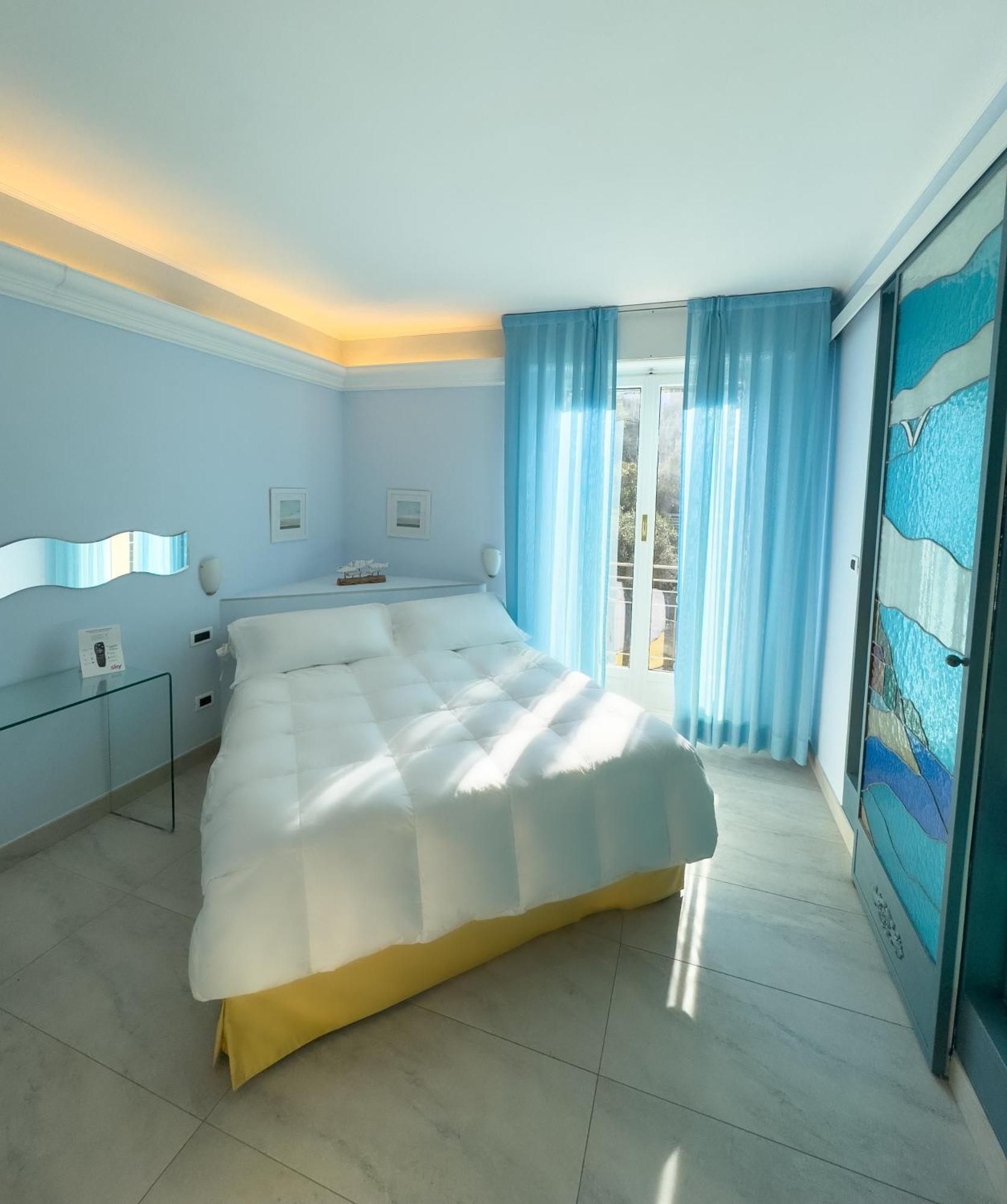 Jasmin Charme Hotel Diano Marina Exterior photo