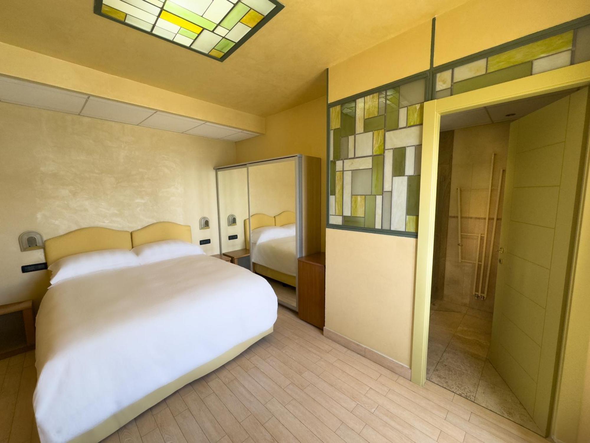 Jasmin Charme Hotel Diano Marina Exterior photo